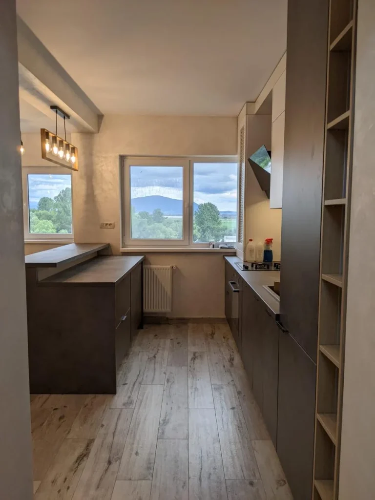 mobilier bucatarie la comanda in Brasov