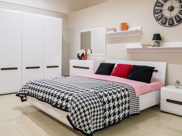 Mobilă la comandă în Brașov sau mobilier din magazine? Ghid complet înainte să iei o decizie